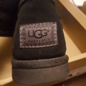 Ugg Black Cardy boots - size 8